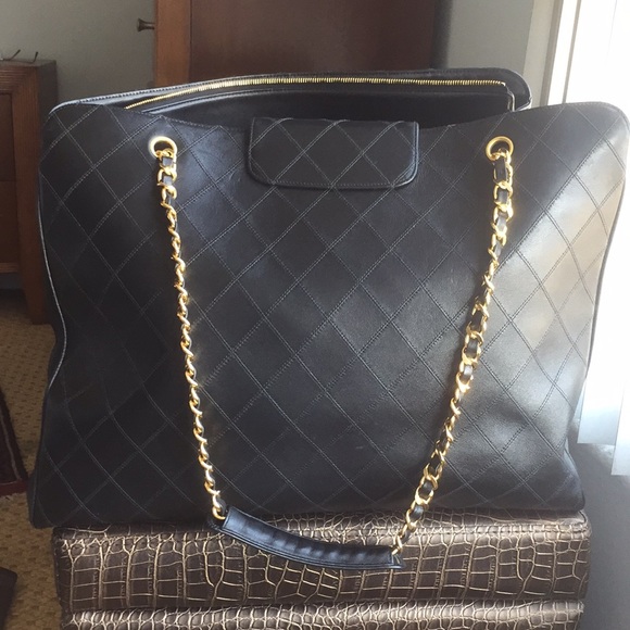 Chanel weekend travel - Picture 3 of 7